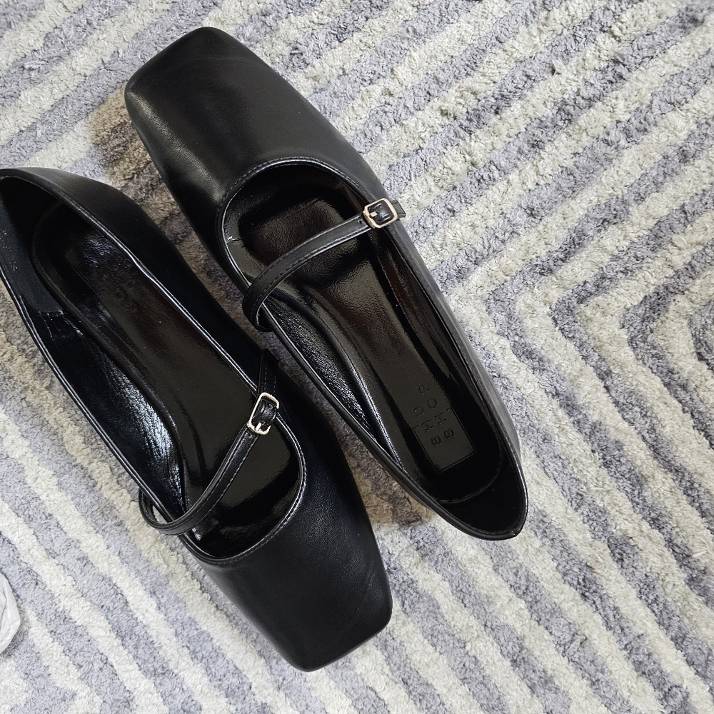 Black Square Toe Mary Jane Flats